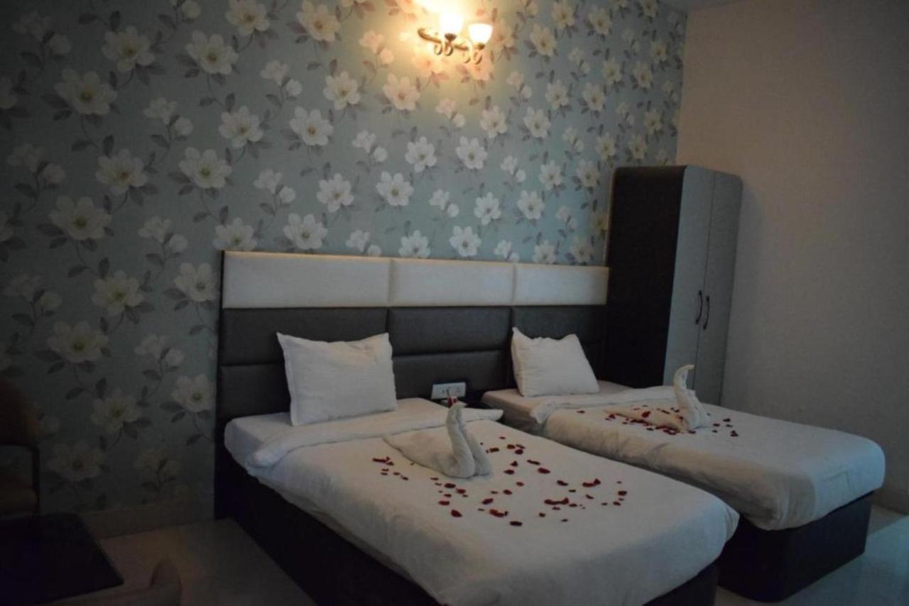 Hotel The Hills, Ambikapur Eksteriør billede