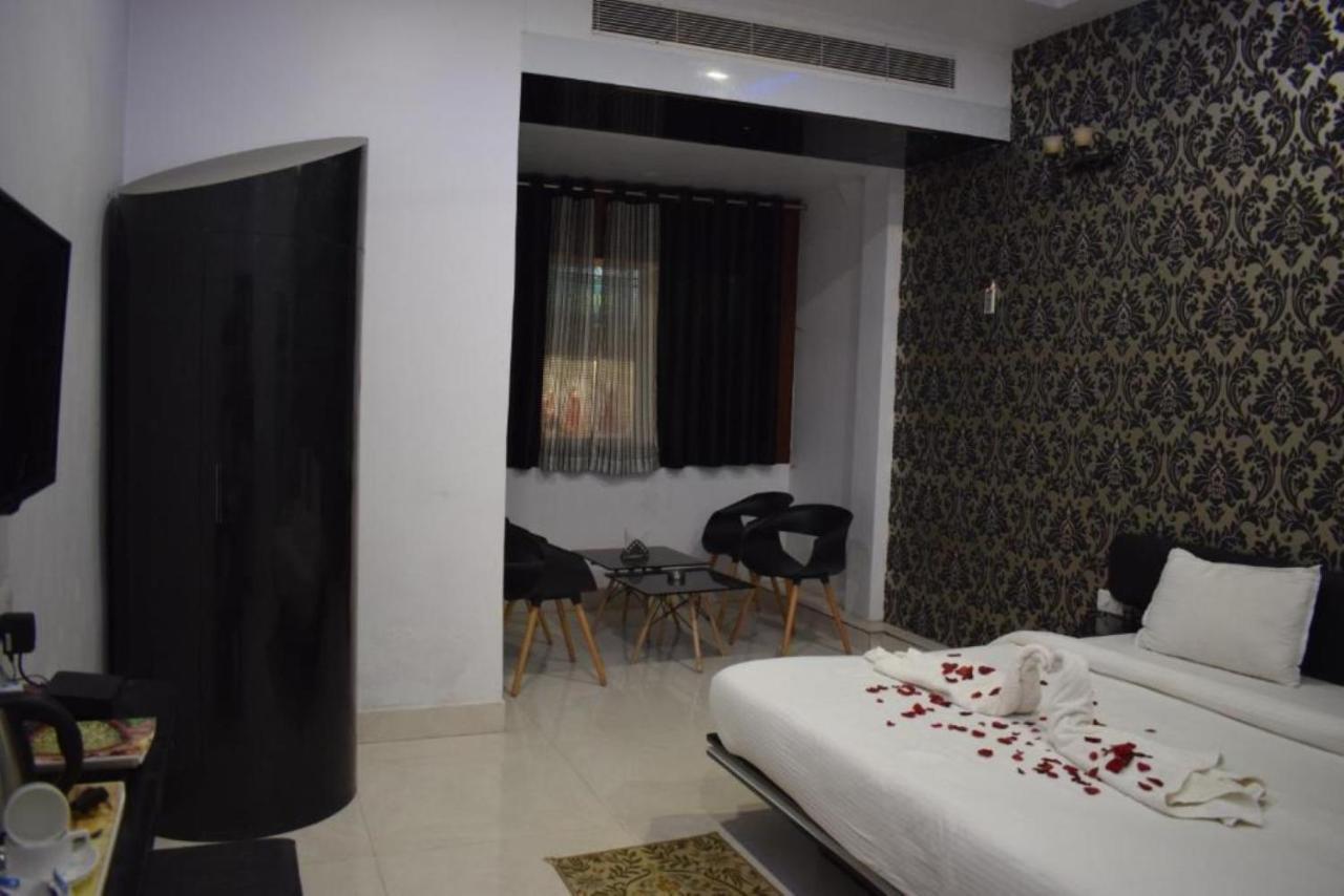 Hotel The Hills, Ambikapur Eksteriør billede