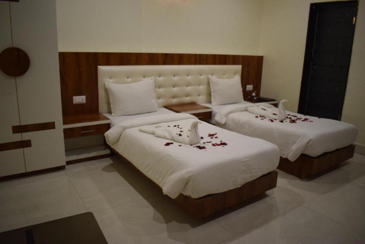 Hotel The Hills, Ambikapur Eksteriør billede